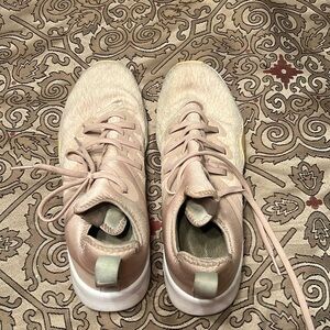 Used Light Pink Nikes - size 9.5
